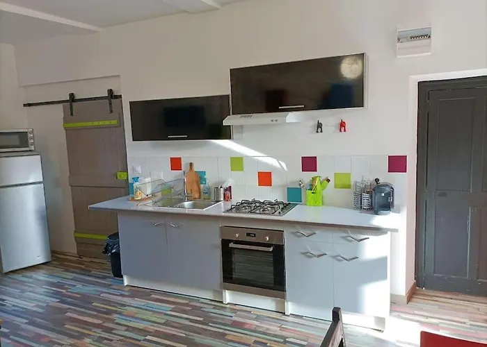 T2 centre village Chez Clothilde