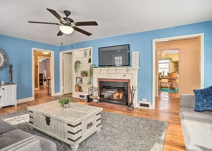Rural Oswego Cottage On 50-Acre Orchard & Farm!