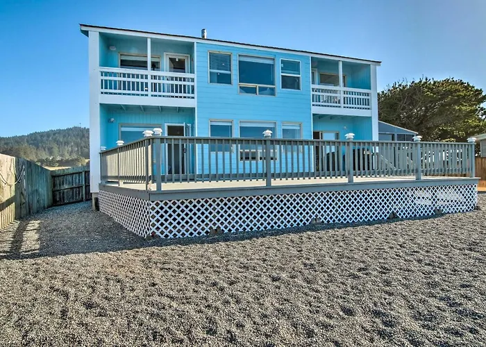 Gold Beach Home W/ Hot Tub, 1/4 Mi To Beach!