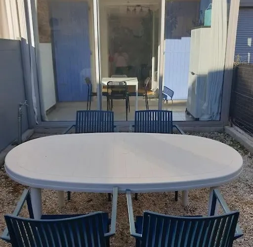 Studio 4 personnes avec jardinet à 2 pas des plages Chez Manon