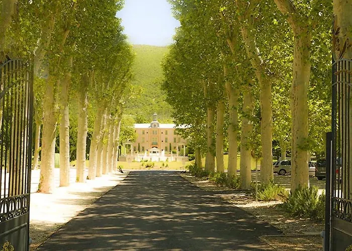 Le Parc château Gipieres