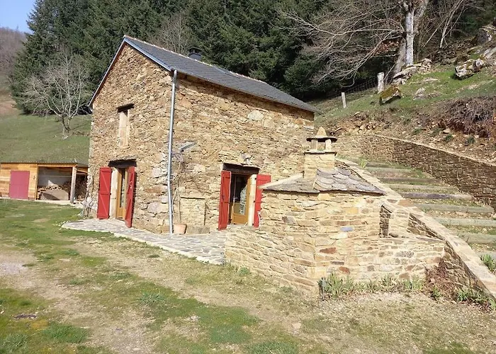 Petite bergerie en pierres tout confort