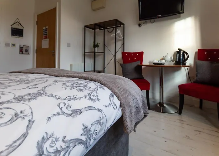 Chester City Centre Studios With Parking By Rework Accommodation