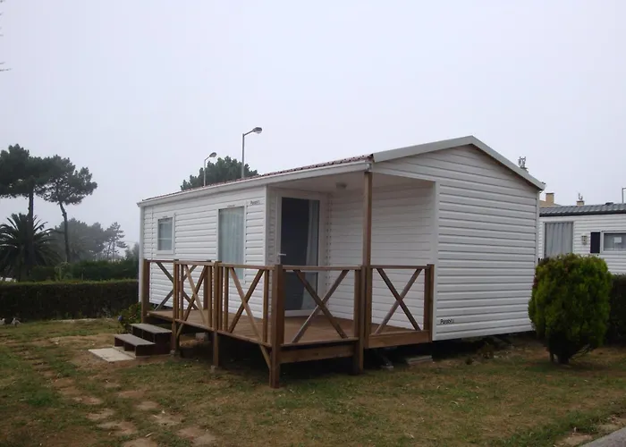 Hotel de praia: Parque De Campismo Orbitur Madalena