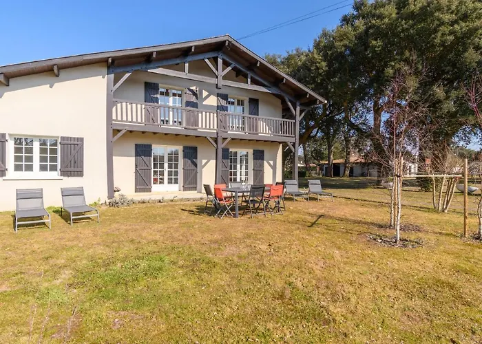 Holiday Home Les Chenes By Interhome
