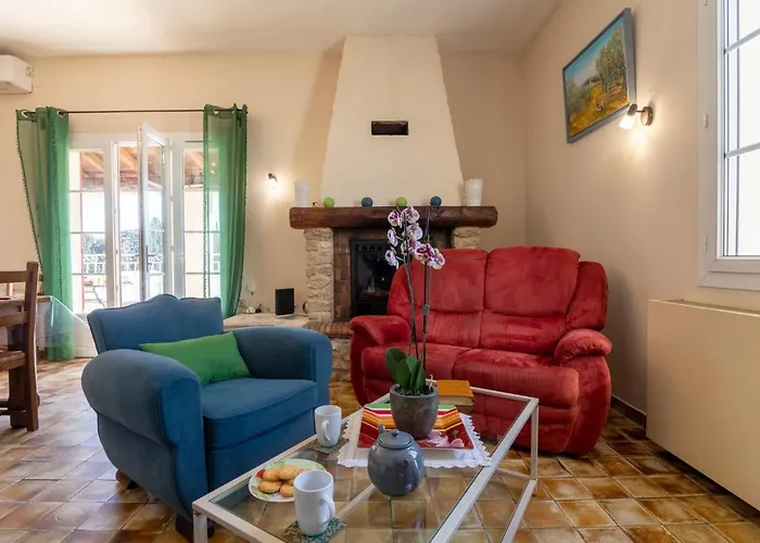 Holiday Home Mas De La Gourmette By Interhome