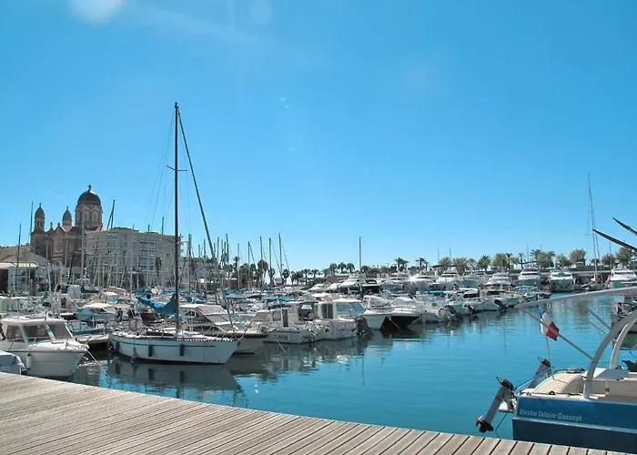 Apartment Les Rivages De L'Esterel-2 By Interhome