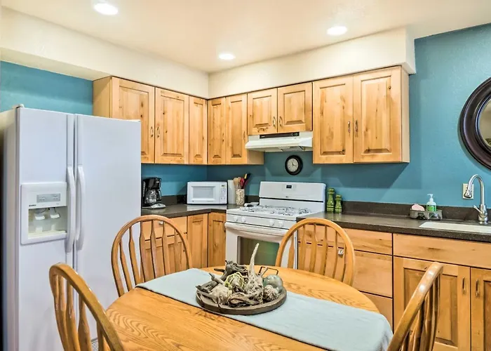 Serene Kenai Condo < 4 Mi To Kenai Beach!