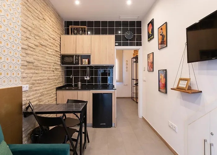 Hotel cerca del colegio: Villa Laura