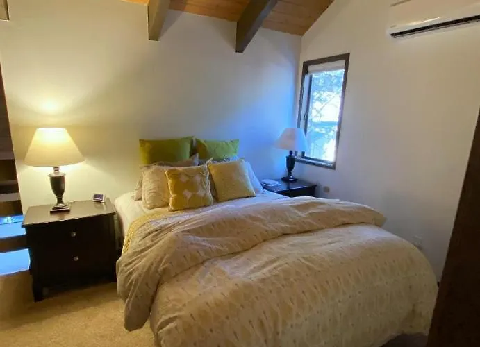 Rc8 - Cute & Cozy Cabin