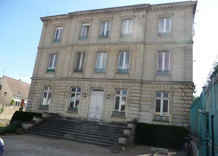 Studio dans charmante Bâtisse de Maître Compiégnoise