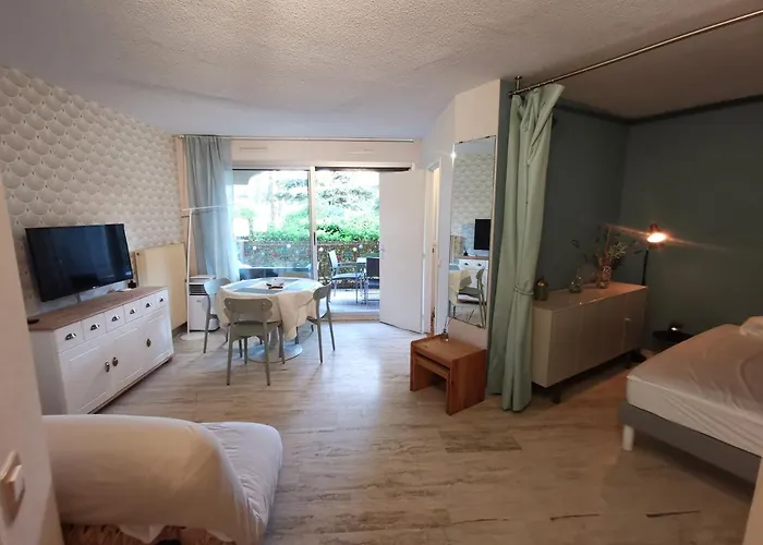 Appartement au calme (2 à 4 Pers.) avec Piscines + Parking
