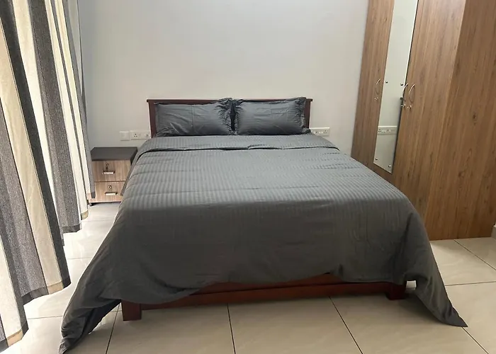 Pet Friendly hotel: Lux Serviced Apartments