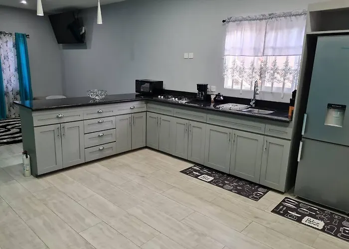 Coconut Creek Deluxe Suite