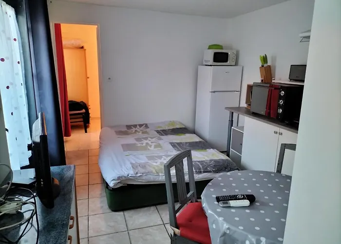 Maisonnée avec une chambre