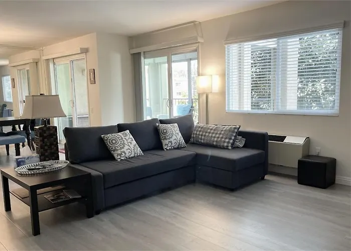 Monthly Only, Quite Condo In The 55 Community,10 Min To Laguna Beach