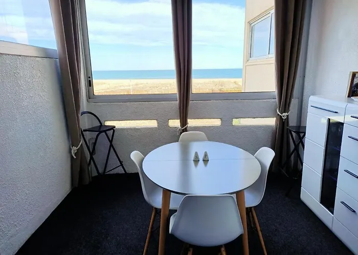 Studio Vue Mer 100 m de la plage
