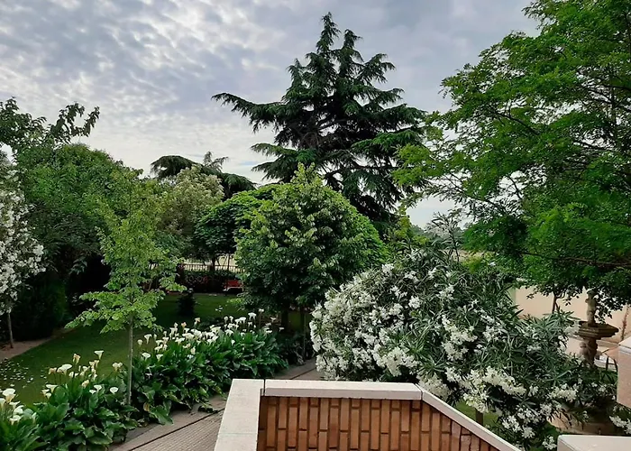 Villa Africa