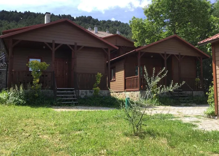 Hotel cerca del colegio: Casitas Cinco Castaños