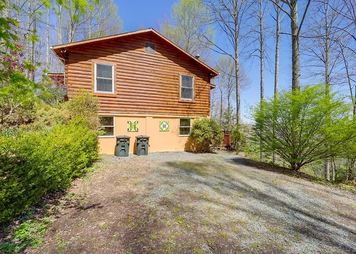 Hike, Sip & Unwind: Mtn-View Gem In Banner Elk!