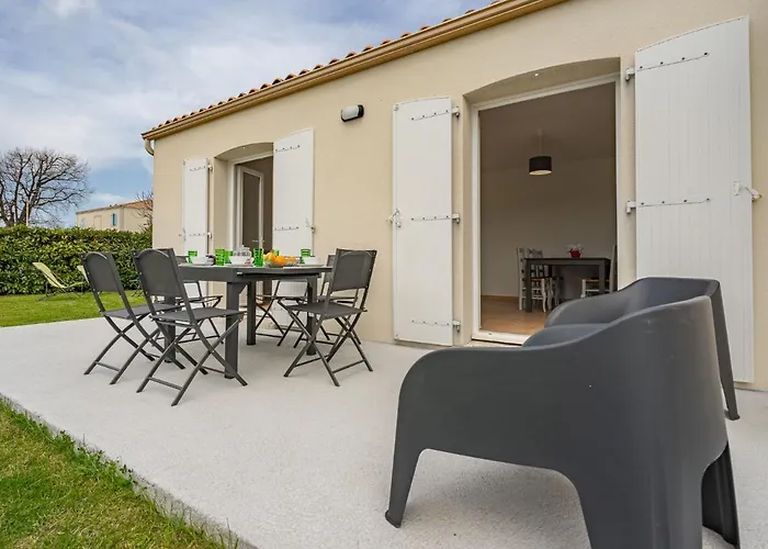 Holiday Home Zephir By Interhome