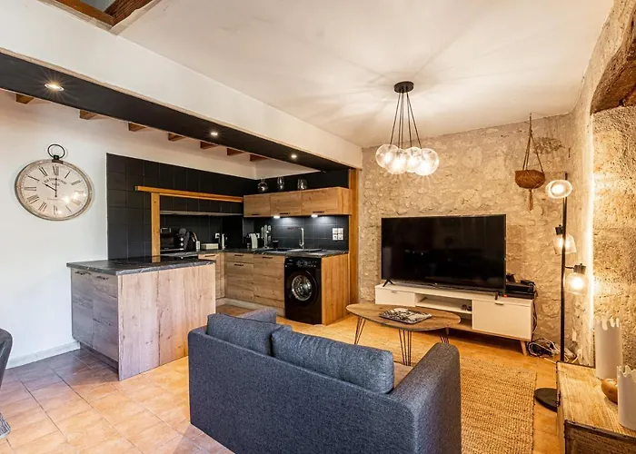 Superbe appartement, situé au cœur de la ville.