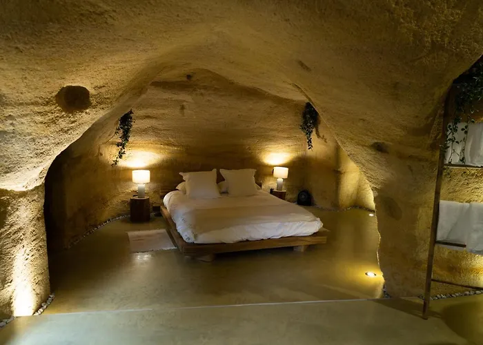 La falaise perdue, Suite troglodyte&spa privé