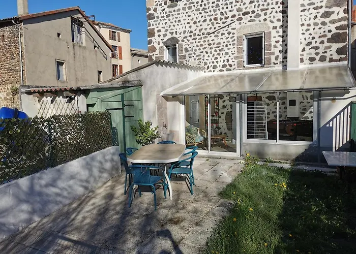 Maison de village brocante
