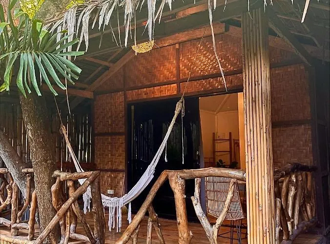 Family Hotel: Monkey Business Siquijor