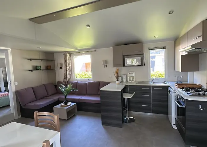 MobilHome 2 chambres 229 dans Camping 4 étoiles