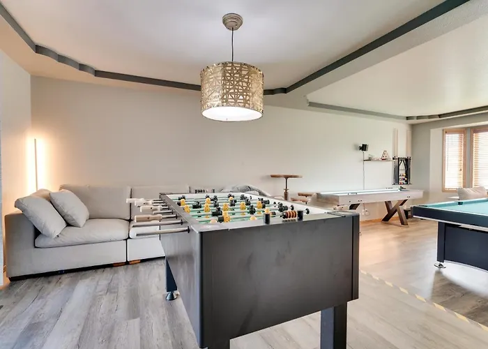 Moses Lake Vacation Rental W/ Hot Tub & Game Room