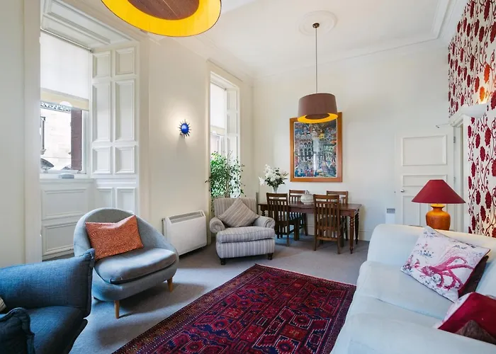 West George Street Apartment