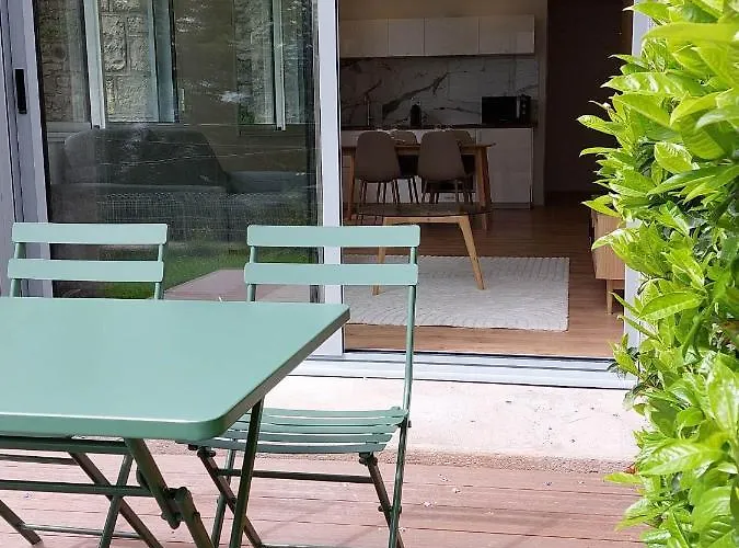 La Villa Bompard 48M2 Cœur de ville avec terrasse