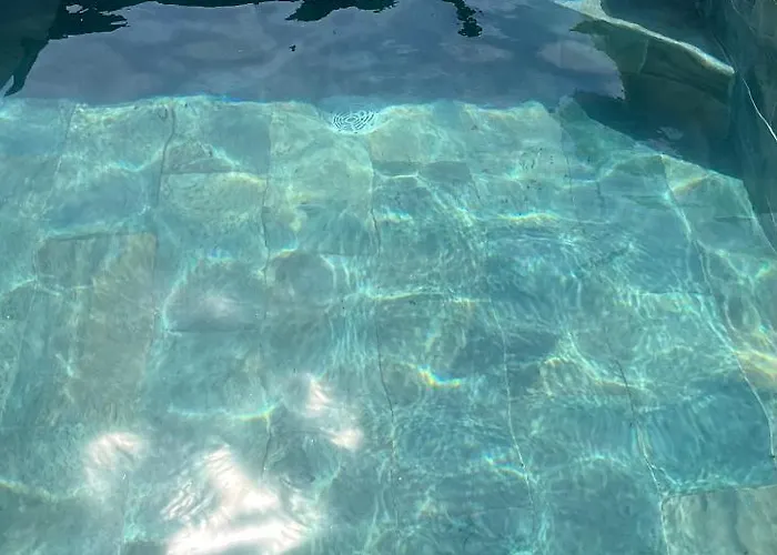 Bord de mer + piscine