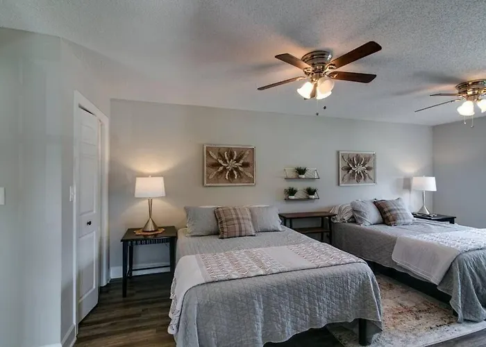 The Residence At Hilltop Acres - Clarksville, Tn