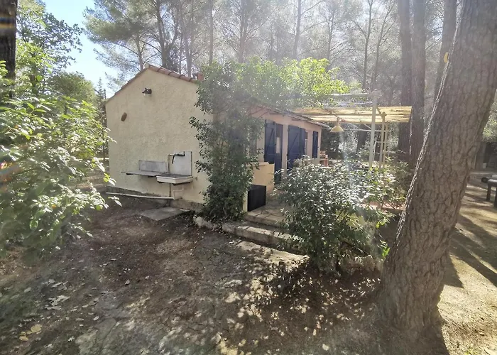 Maisonnette en pleine nature