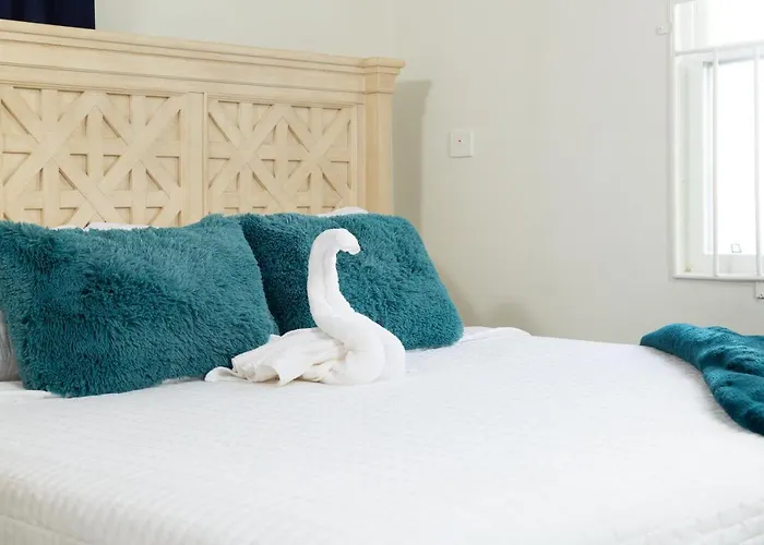 La Vue De Basseterre Apartments - Privacy In Bird Rock