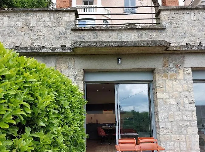 La Villa Bompard*** 50m² Cœur de ville avec terrasse