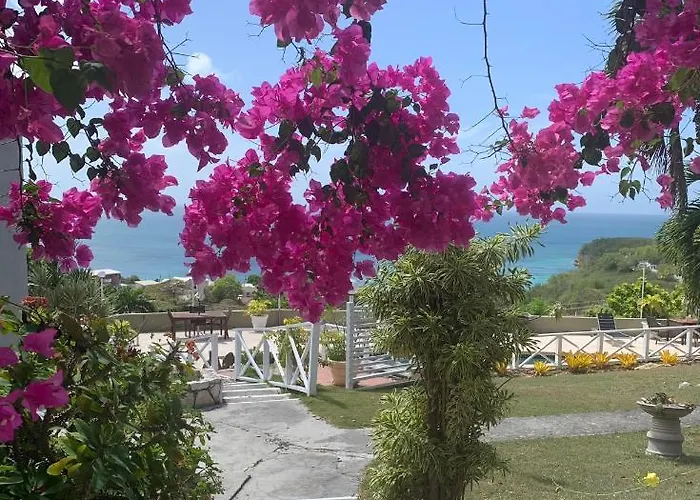 Cozy Sea View Apartment With Beach At Walking Distance And Pool