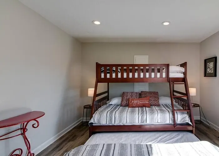 The Residence At Hilltop Acres - Clarksville, Tn
