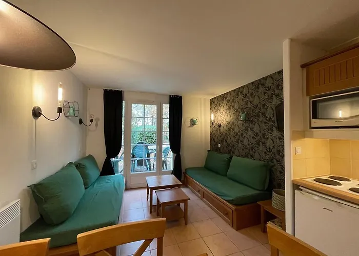 Appartement dans joli village de vacances 47150