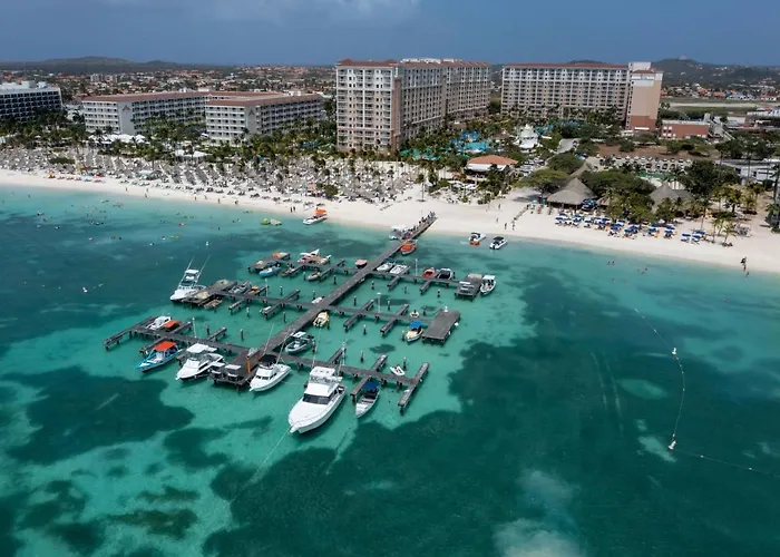 Hotel with pool: Marriott'S Aruba Surf Club