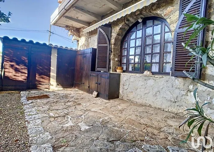 Appartement 1pièce avec jardin dans Mas de Caractère