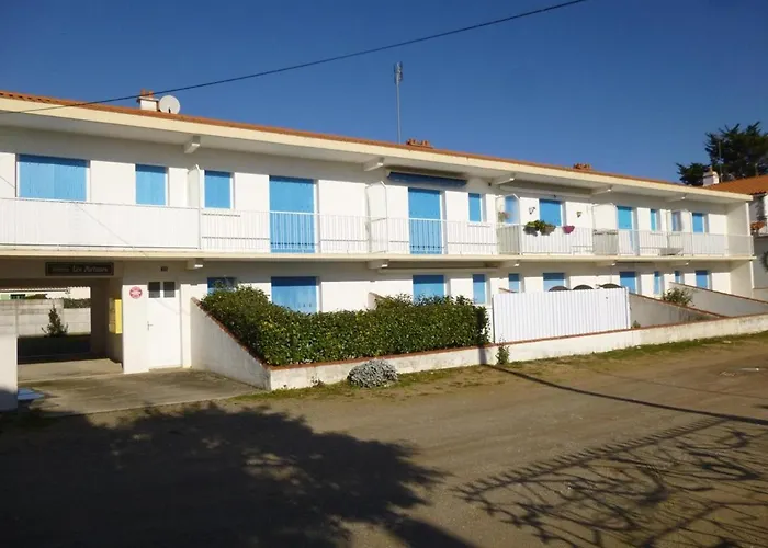 Studio Cabine Lumineux Avec Balcon A Saint-Jean-De-Monts, Parking Prive, Pres De La Plage - Fr-1-224C-629