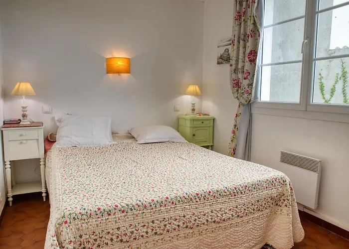 Jolie villa avec jardin à proximité de la plage