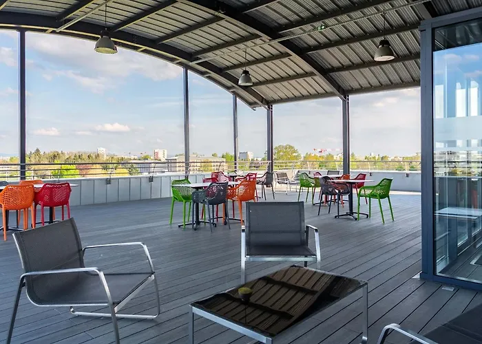 Hôtel accueillant les animaux: B&B Hotel Strasbourg Nord Schiltigheim Lac 4 Etoiles