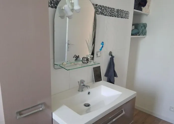 Spacious&cosy 80 m house located in Séné