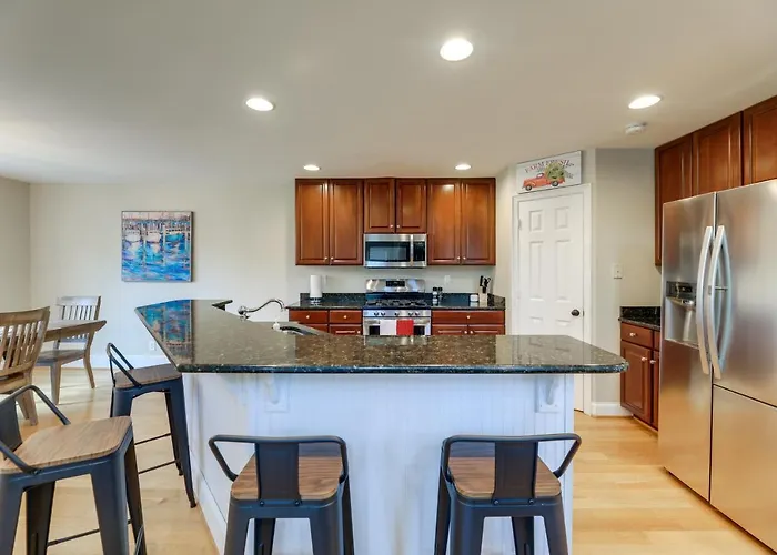 Harkers Island Vacation Rental With Pool Table!