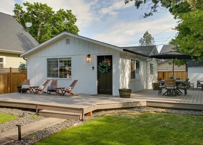 Cozy Coeur D'Alene Getaway W/ Fire Pit, Near Dtwn