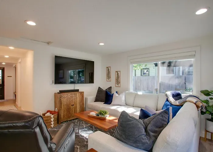 Cozy Coeur D'Alene Getaway W/ Fire Pit, Near Dtwn